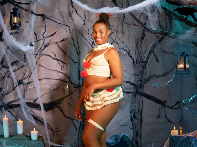 AvaLuccis - 7 AvaLuccis - 7