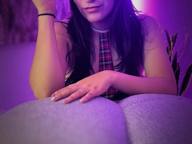 Dhaniela_Naugthy Dhaniela_Naugthy