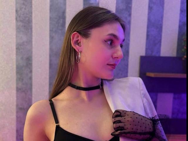 Diamond_Goldie - 4 Diamond_Goldie - 4