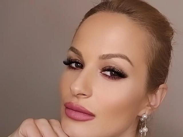 JoyfullRosseHott - 1