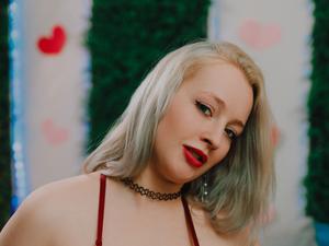 NicoleAniston NicoleAniston