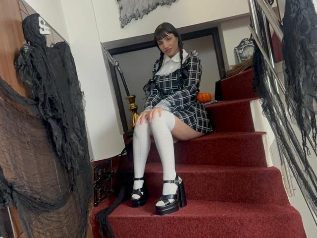 NylaSerre - 25 NylaSerre - 25