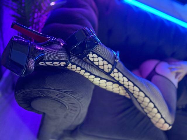 PussyOnLuckSilk - 4