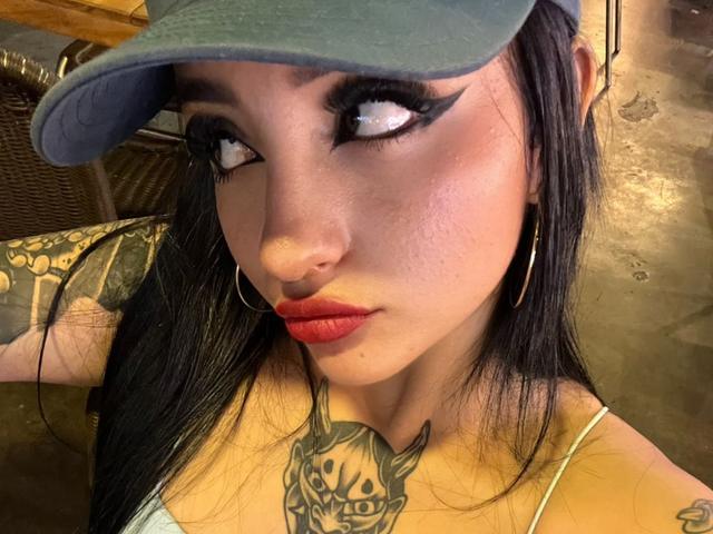 ScarlettWalker ScarlettWalker