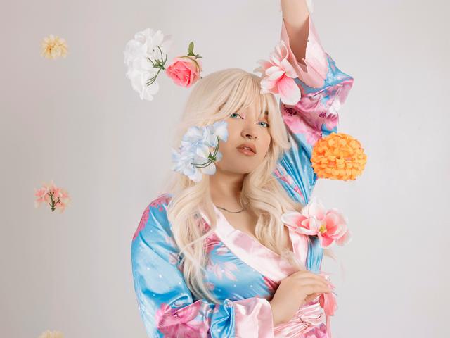 TracieLowe TracieLowe