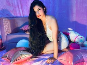 Valentina_Reyes_ Valentina_Reyes_