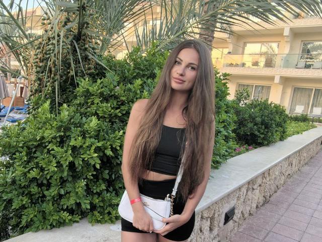 VanessaShake1 VanessaShake1