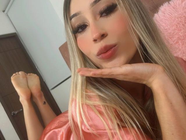 VictoriaWhite1 - 2 VictoriaWhite1 - 2