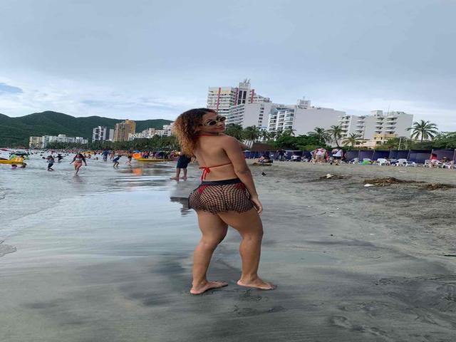 Violeta_Adams - 1 Violeta_Adams - 1