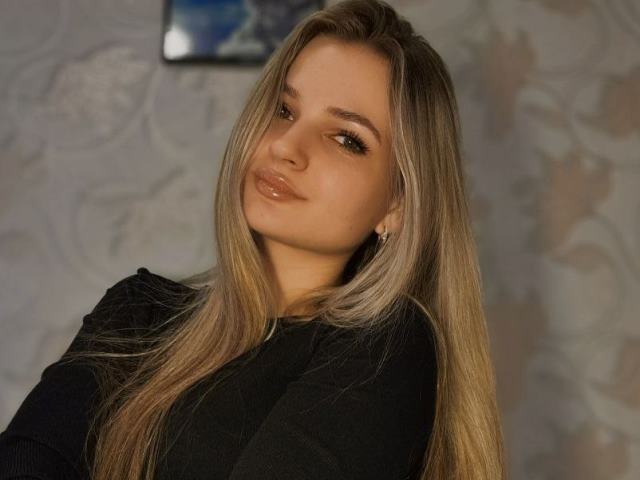 AngelinaLo AngelinaLo